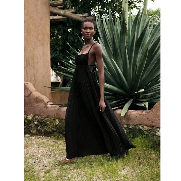 Black Pleated Maxi Babydoll Dress Open Back Flowy Skirt Tie Straps - Picture 2 of 10